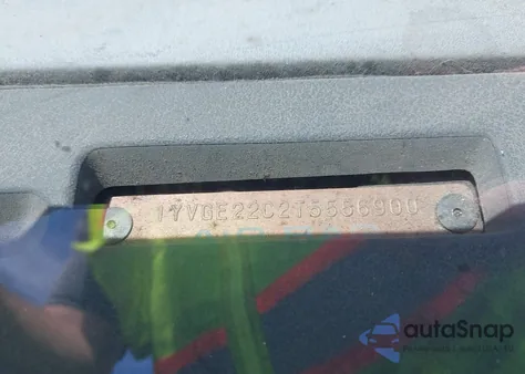 1996 Mazda 626 Dx/Lx from USA, damaged, VIN 1YVGE22C2T5556900